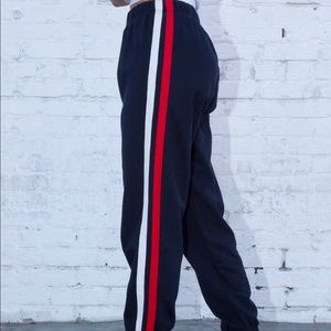 brandy Melville Rosa sweatpants